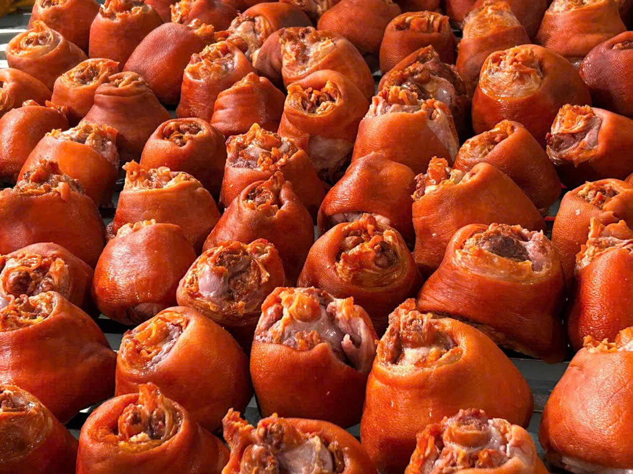 Bắp giò hun khói nguyên cây 1kg